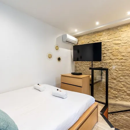 Ac & Duplex Close To Eiffel Tower - 20 Min Away Appartamento